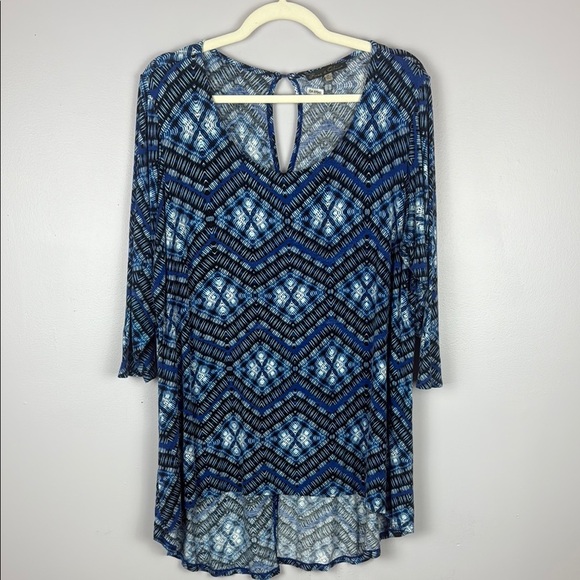 Rose & Olive Blue Graphic Asymmetrical 3/4 Sleeve Tunic Size 3X - Picture 2 of 10